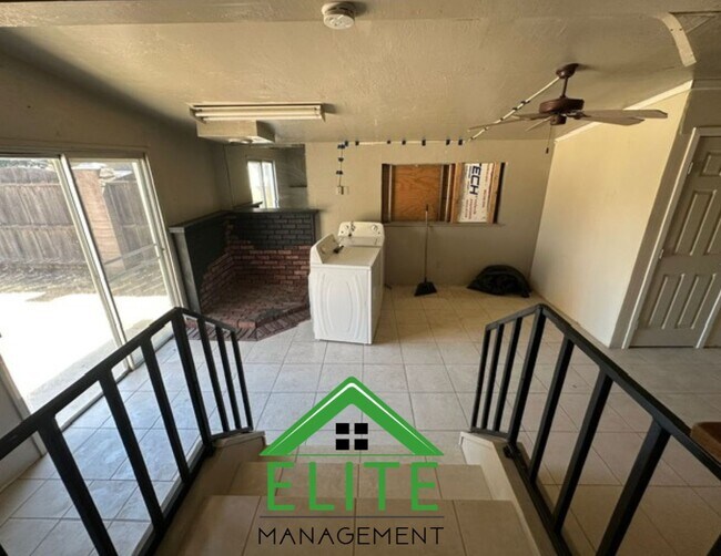 Building Photo - Charming 3-Bedroom Home for Rent in a Prim...
