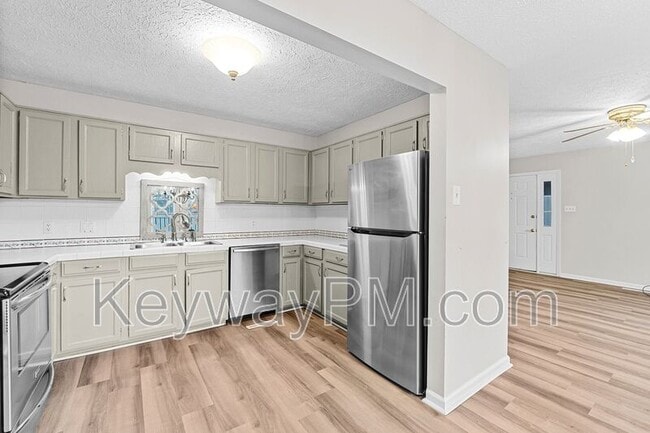 Building Photo - 48 Bluff Pointe Way