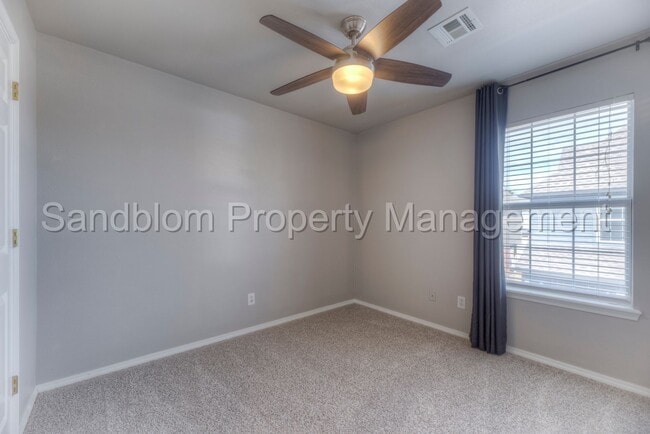 Building Photo - For Lease | Jenks | Available Now!