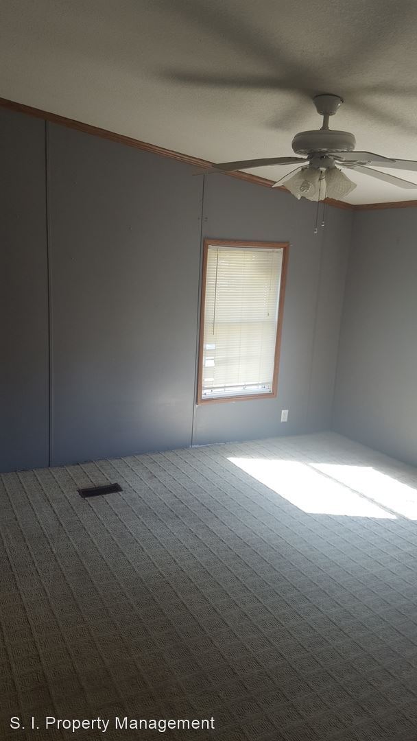 Building Photo - 3 br, 2 bath House - 305 N. 12th St