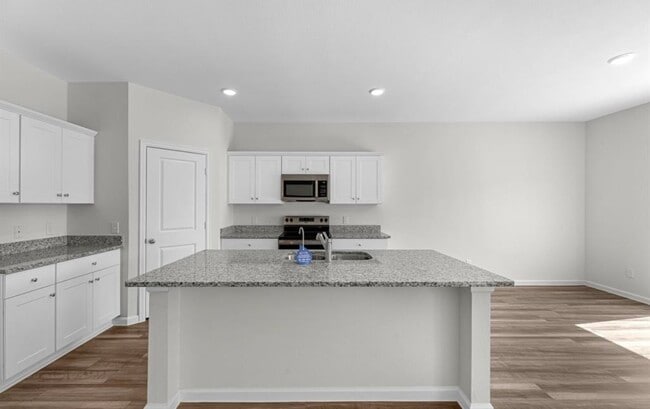 Building Photo - 21544 Rolling Streams Dr