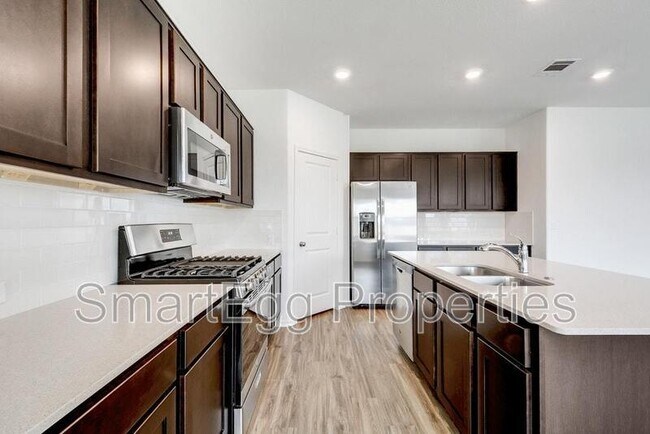 Building Photo - 1103 Diggy Dr