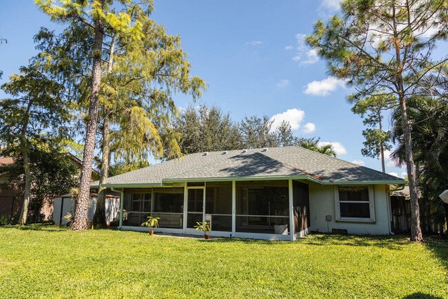 Building Photo - 14010 Aster Ave