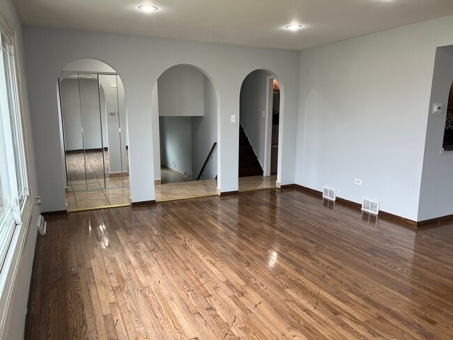 Building Photo - 8440 163rd St