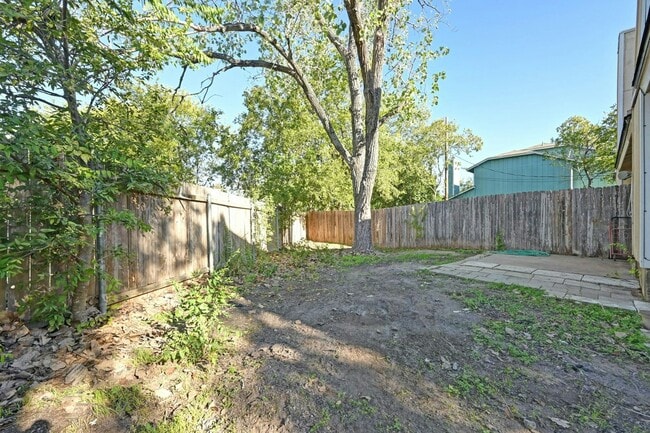 Building Photo - 7604 Woodstone Cove