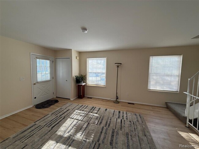 Building Photo - 1437 Mariner Dr