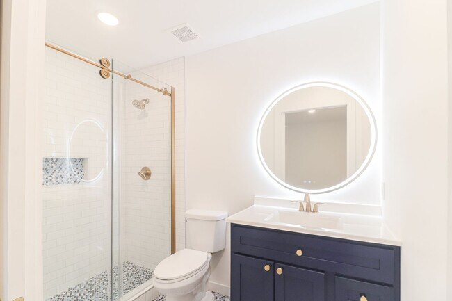 Building Photo - Luxury 1 Bedroom Downtown Jonesboro!