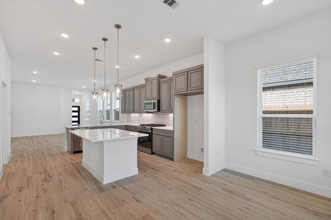 Building Photo - 648 Crested Duck Ct
