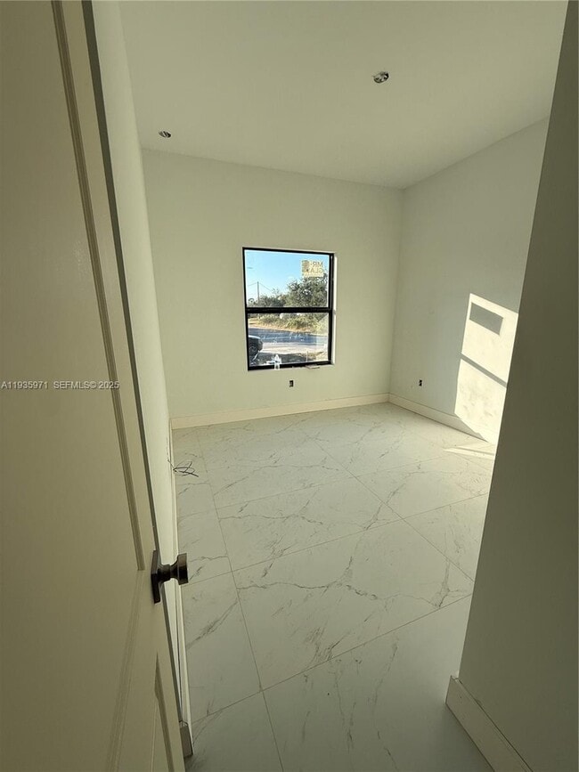 Building Photo - 66 Organ St