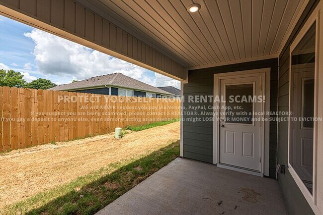 Building Photo - 420 Reagan St