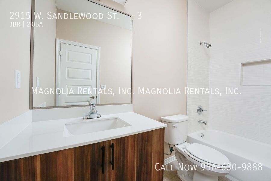 Building Photo - 2915 W Sandlewood St