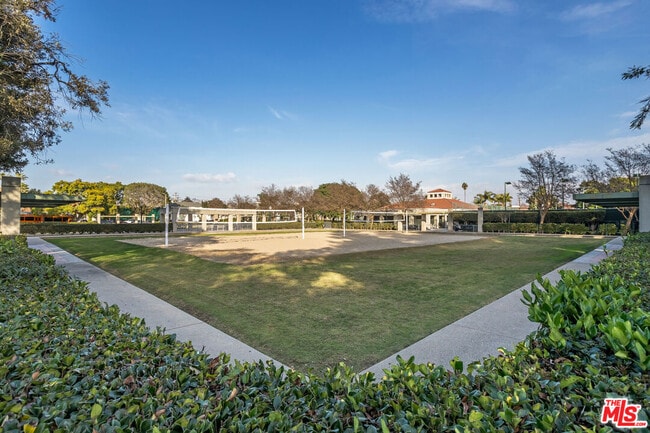 Building Photo - 9768 W Olympic Blvd