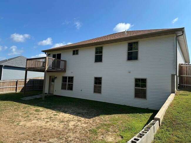 Building Photo - Now LEASING in Summit Pass! Available May 18, 2026!