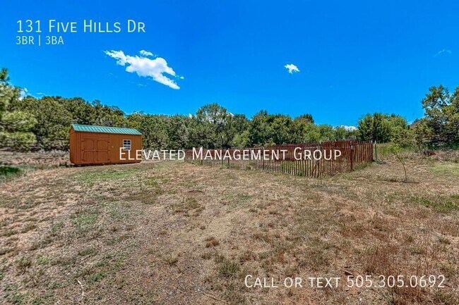 Building Photo - 131 Five Hls Dr