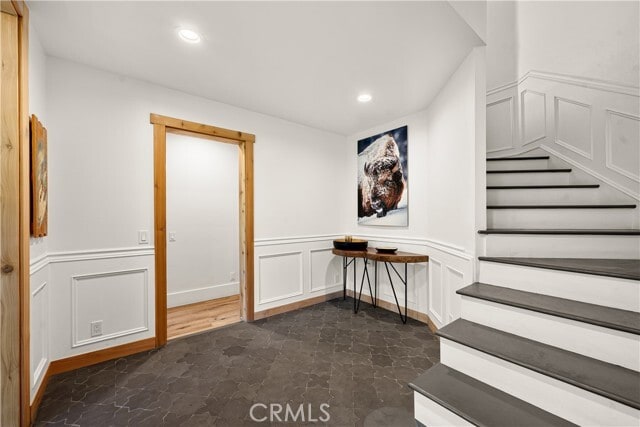 Building Photo - 595 Waterford Ave