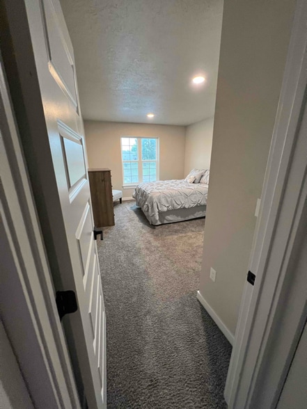 Building Photo - 2502 Castle Pines Dr