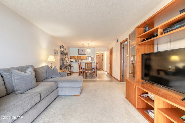 Building Photo - 2222 Ocean Shore Blvd