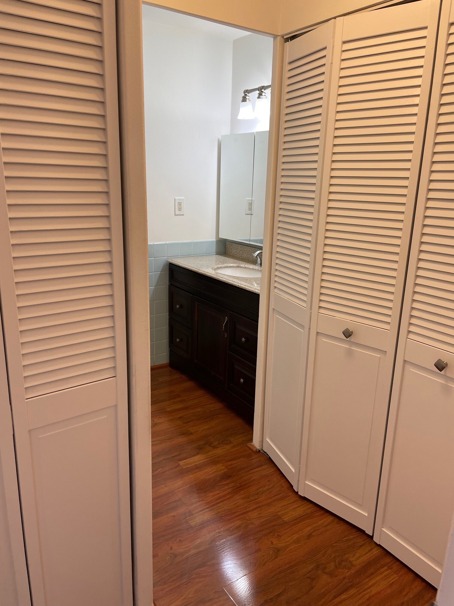 Building Photo - 1420 N St NW