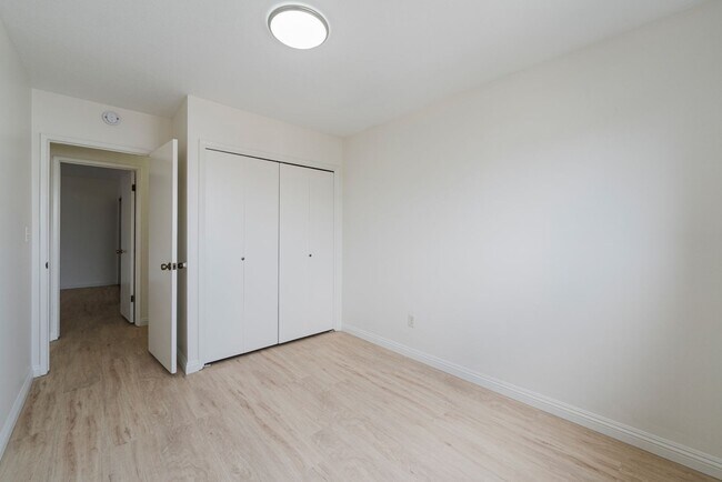 Building Photo - North Redondo 3 bedroom