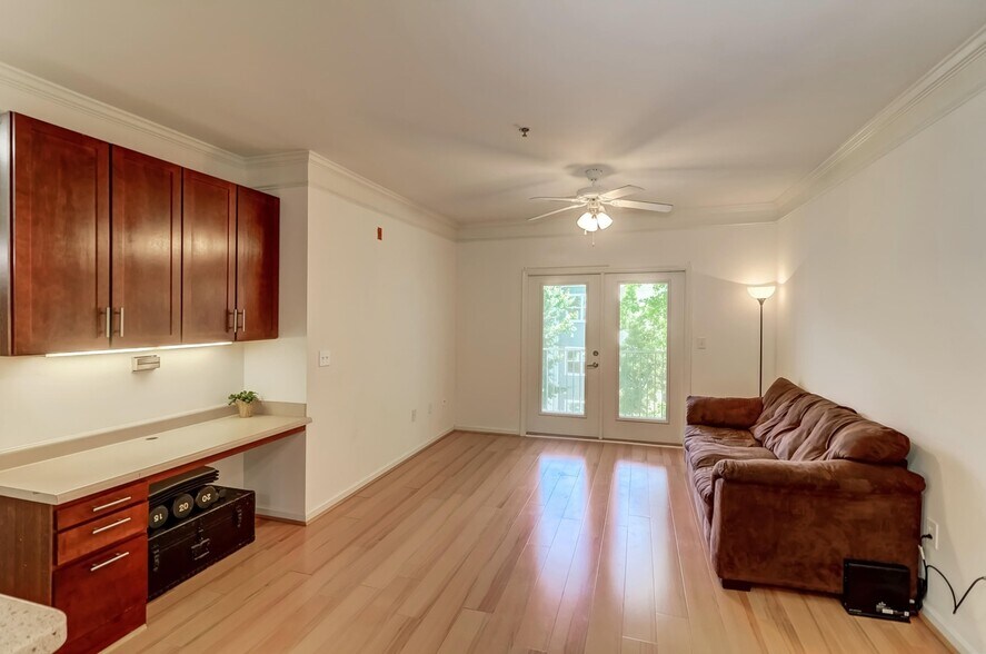 Building Photo - 1755 Central Park Rd