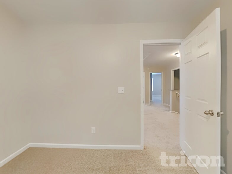 Building Photo - 248 Eagle Pointe Dr