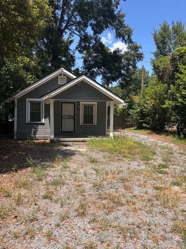 Primary Photo - 434 Burton Ave