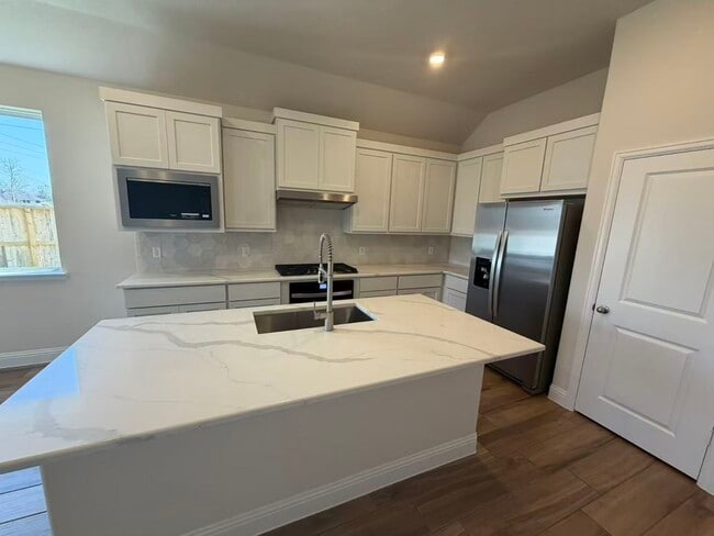 Building Photo - 4014 Colony Ln