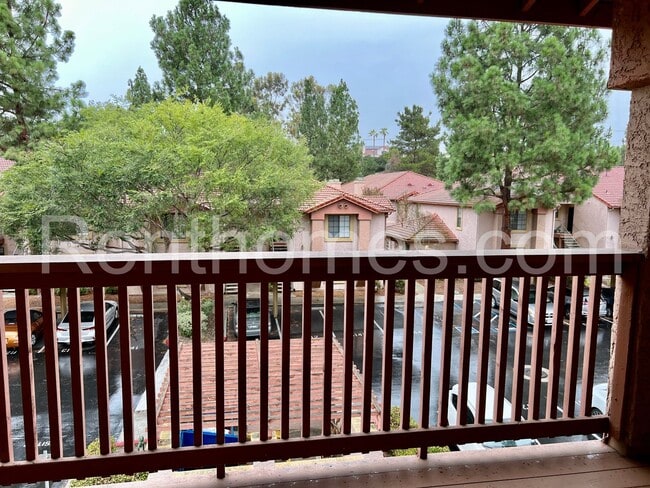 Building Photo - 12039 Alta Carmel Ct