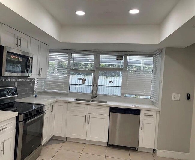 Building Photo - 10324 NW 3 St