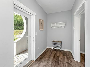 Building Photo - 76 Davis Rd