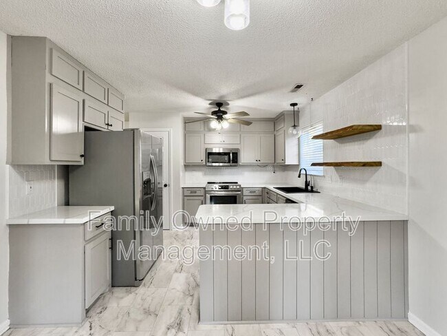 Building Photo - 145 Wilton St