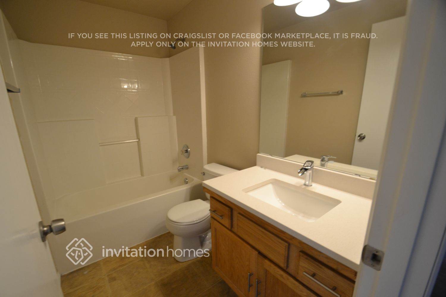 Building Photo - 6740 NE 1st Pl