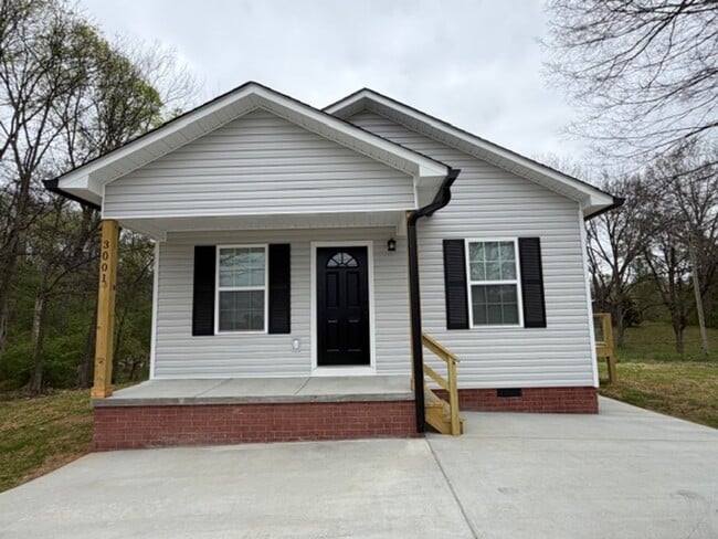 Building Photo - **MOVE IN SPECIAL, 1/2 OFF FIRST MONTHS RENT**Beautiful New 3 Bedroom 2 Bath House!