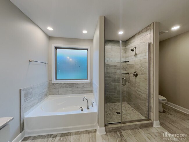 Building Photo - 962 Bonellis Ln