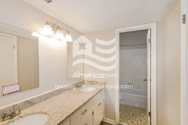 Building Photo - 4305 Liztame Dr