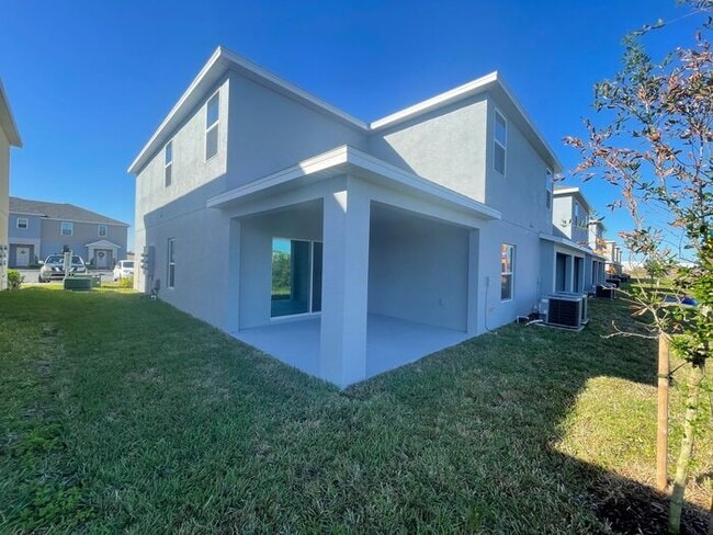 Building Photo - Williams Preserve-Brand New Townhouse-354 Annabelle Way Davenport