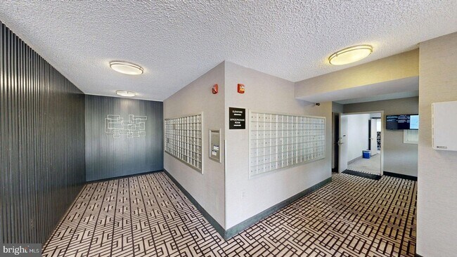 Building Photo - 200 N Pickett St