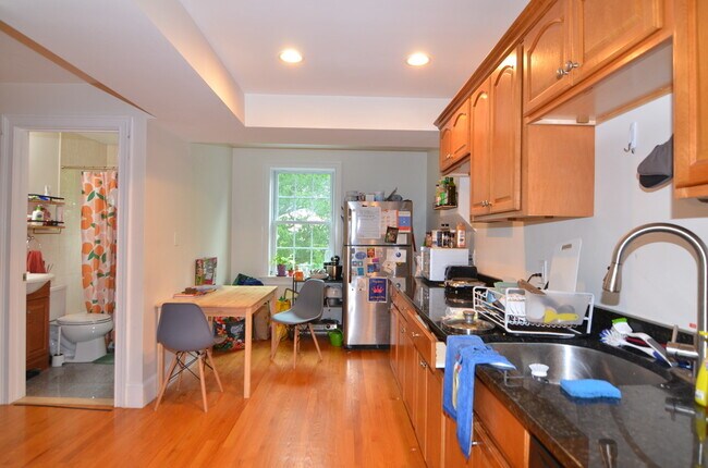 Building Photo - 236 Parker Hill Ave
