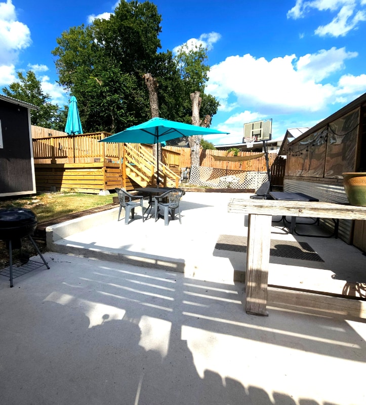 Building Photo - 5311 Costa Mesa St