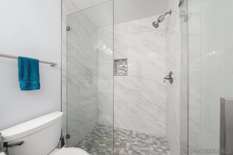 Building Photo - 12015 Alta Carmel Ct