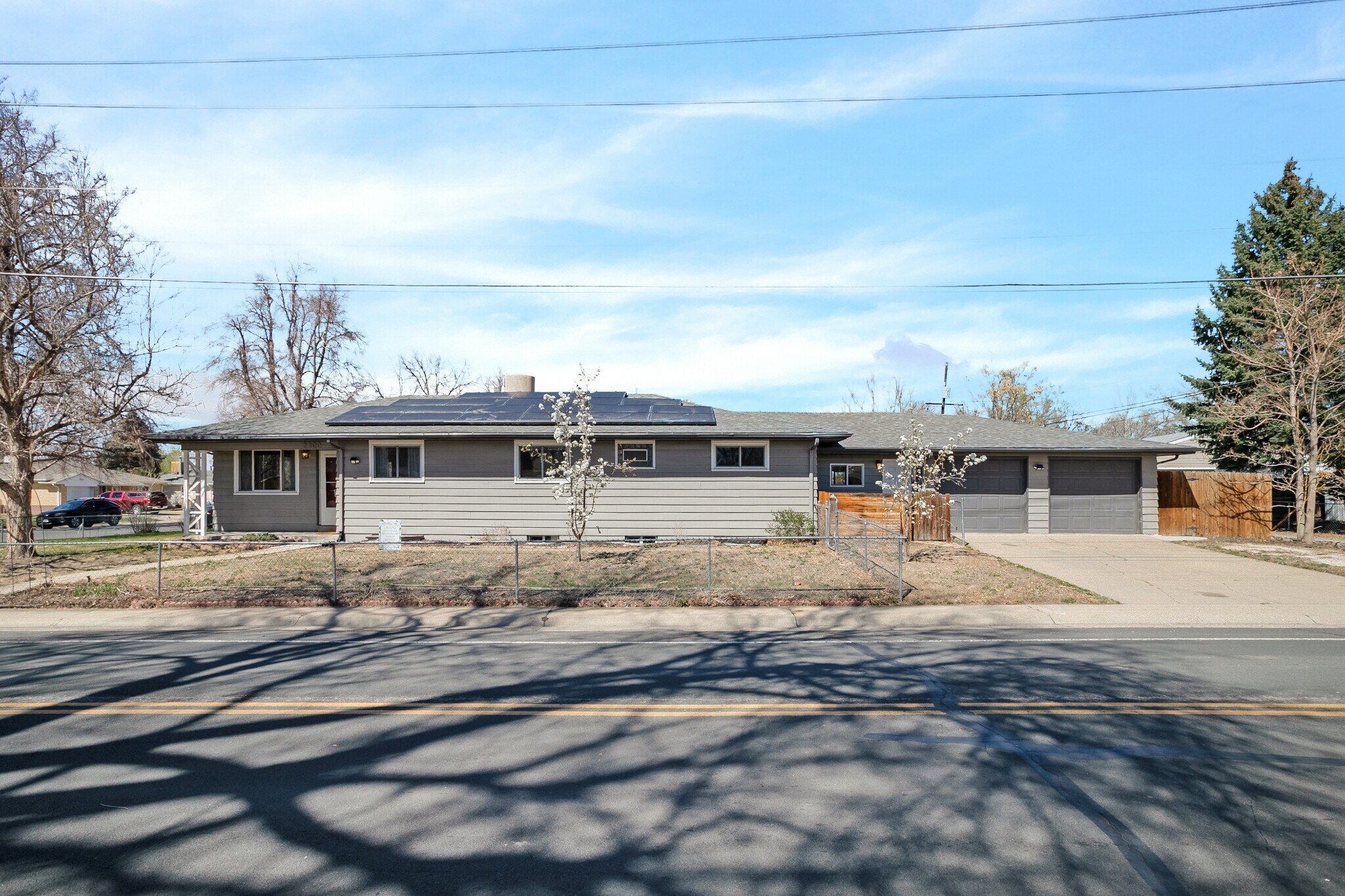 Building Photo - 2300 Lima St