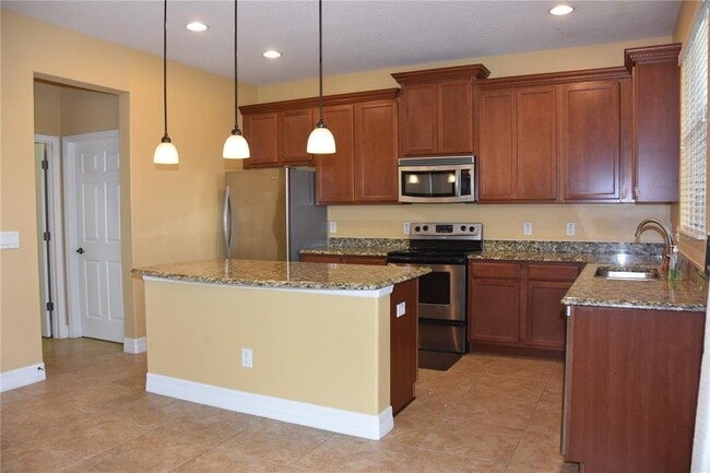 Building Photo - 2274 Geneva Dr