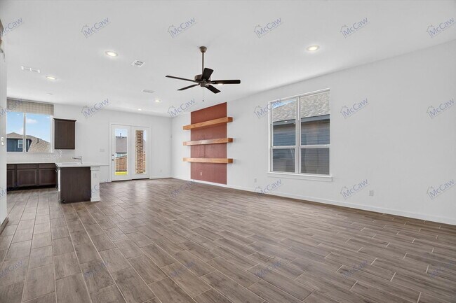 Building Photo - 620 Godley Rnch