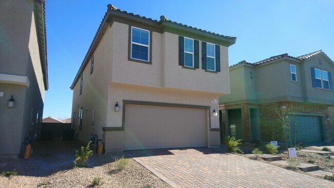 Building Photo - 5658 Autumn Cliffs Way