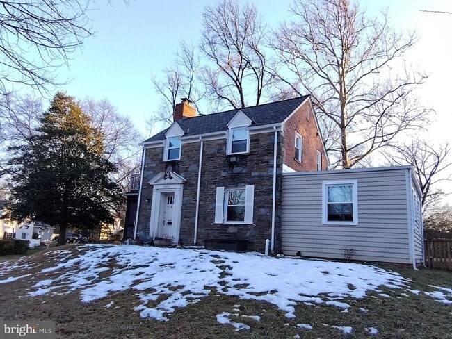 Primary Photo - 1000 Janney's Ln