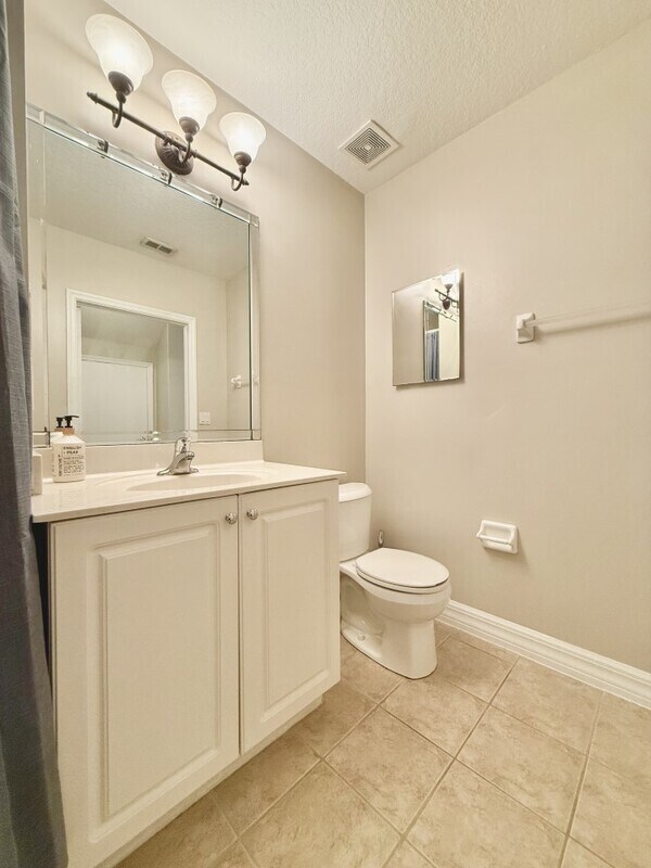 Building Photo - 6081 Jonathans Bay Cir