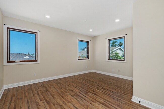 Building Photo - 148 W Marquita