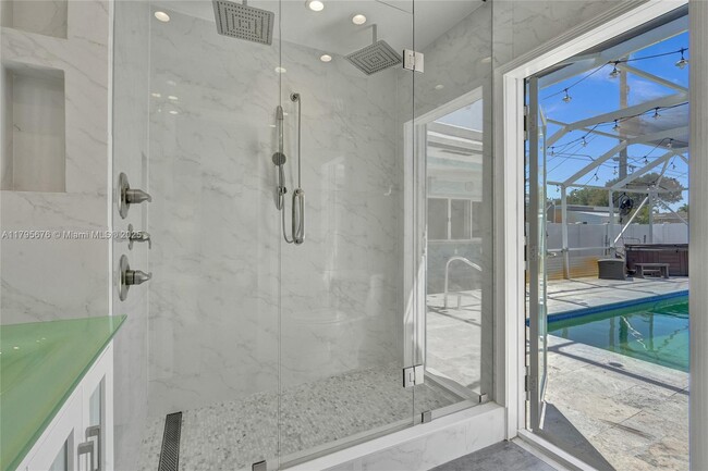 Building Photo - 9240 SW 54th St