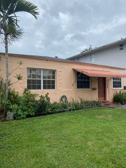 Building Photo - 1588 NE 110th St