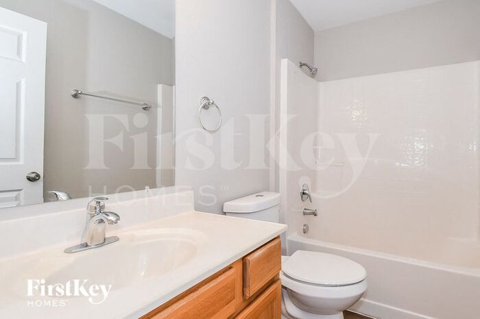 Building Photo - 8153 Misty Meadow Ct N